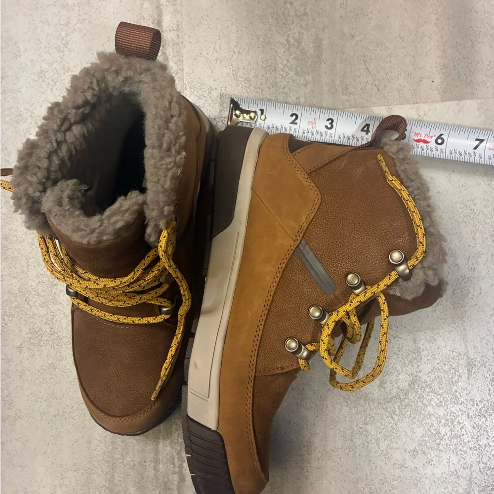 The North Face Women's Tan Winter Boots